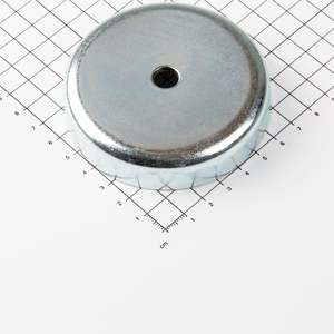 Gripper piatto in ferrite Ø83x18mm con recessione cilindrica - Product Image 1