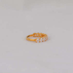 Oval Cut Lab Grown Diamond Wedding Band Classic 18KT Rose Gold Plated Half Eternity Band para Unisex Regalo elegante para ella - Product Image 4