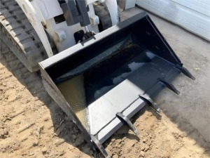 Great Condition 2018 BOBBCAT MT55 Cheap with Maximum Durability and Advanced Attachment Capability Mini Track Skid Steer - Product Image 3