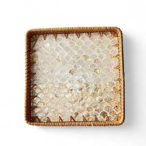 Plateau en rotin fait à la main avec incrustation de nacre, décoration en coquillage, matériau naturel écologique, table de maison - Product Image 1