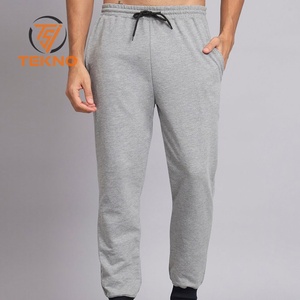 ชุดเสื้อสเวตเตอร์ & กางเกงสำหรับผู้ชายผ้าคอตตอนซักด้วยกรดโดนแดดซีดจางทำจากผ้าฝ้าย100% รุ่นเฮฟวีเวตออกแบบได้ตามต้องการ - Product Image 5