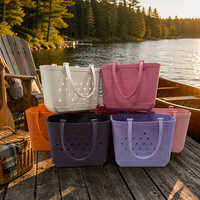 Tas Tote EVA Warna Kustom Kapasitas Besar Tas Pantai Karet Tahan Air Desain Lubang Terbuka untuk Musim Panas Grosir