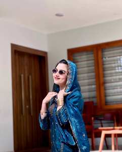 ชุดเดรสแบบอินเดีย-ปากีสถาน ซาลวาร์ คามีซ ผ้าไหม FENDY ทรงลำลอง ยาวคลุมเท้า ทรงปกติ เหมาะสำหรับงานปาร์ตี้และงานแต่งงาน - Product Image 5