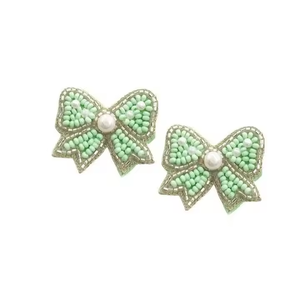 MD Handicrafts Classic Stud Design Pendientes colgantes de cuentas de semillas de ganchillo multicolor Pendientes colgantes de alta moda para fiestas - Product Image 1