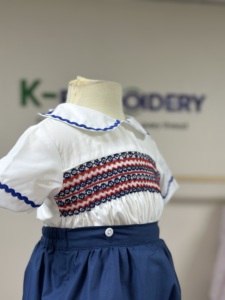 Venta al por mayor de alta calidad ODM Sweet Smocked vestido de diseño personalizado de verano Maxi mamelucos para niñas hecho a mano Smocking - Product Image 3