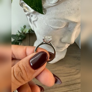 Bague en diamant de laboratoire de qualité supérieure, taille radiant, 2,00 carats, double griffe, prix d'usine, fabricant - Product Image 3
