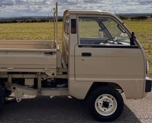 SuzukiS Super Carry 1 0T X 5 vitesses, camion benne manuel, 1988 - Product Image 1