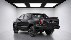 Oferta Especial 2026 TOYOTA HILUX TRAVO OVERLAND PLUS 2.8D – NEGRO / VOLANTE A LA DERECHA / VOLANTE A LA IZQUIERDA - Product Image 5