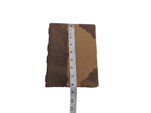 Journal intime en cuir de style vintage le plus vendu avec journal de voyage en papier épais pour les écrivains et les étudiants, disponible à un prix raisonnable - Product Image 5