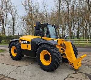 Manipulador Telescópico JCB 540 4WD Usado de Gran Alcance, Capacidad de 4 Toneladas, Cargador Giratorio con Horquilla Competitiva - Product Image 4