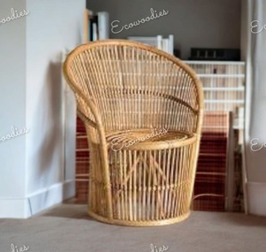 Chaise de salon en bambou, design élégant et écologique, fabriquée à la main, fauteuil en rotin durable pour l'intérieur et l'extérieur - Product Image 1