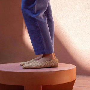Vente en gros de pantoufles et sandales marocaines faites à la main en raphia, chaussures tissées écologiques pour femmes et hommes, commande en gros, fournisseur direct - Product Image 2