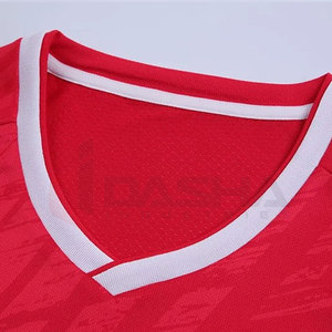 Uniforme de Fútbol Profesional para Entrenamiento al por Mayor, Logotipo Personalizado, Transpirable, Ligero, en Varios Colores y Tallas - Product Image 2