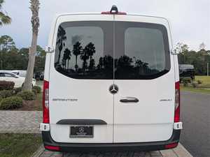 Mercedes-Benz Sprinter 2024 USADO, Volante a la Izquierda, Cámara Trasera, Asientos de Tela, Pantalla Táctil, Emisión Euro IV, Dirección Eléctrica - Product Image 2