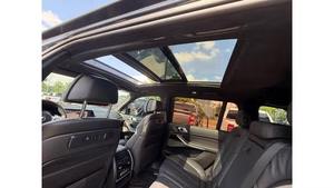 Voitures d'occasion Premium en excellent état, prêtes à être expédiées – Meilleures ventes saisonnières 2023 – S X7 xDrive40i - Product Image 3