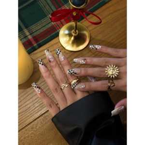 Savanna Muse Press-On Nail Art Premium pour femmes soucieuses de la mode - Product Image 4