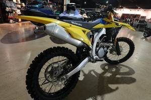 OFERTA DE CALIDAD  Motocicleta de Motocross Suzuki RM-Z450 449cc 2025-2026 Nueva Lista para Exportar a Todo el Mundo - Product Image 4