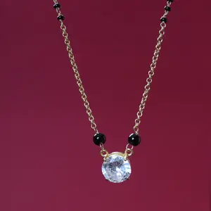 Collar de Cadena Chapado en Oro para Mujer con Colgante de Diamante, Categoría de Productos de Colgantes y Dijes de Diamantes - Product Image 2