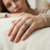 Bague en argent sterling 925 abordable avec opale bleue taille marquise et zircone entièrement sertie de diamants