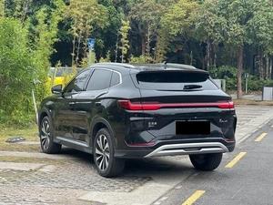 SUV B l D SUNG 2024 con Tracción en las Cuatro Ruedas, Neumáticos R18, Asientos de Cuero, Batería de Litio de 110 kWh, Techo Panorámico y Faros LED - Product Image 3