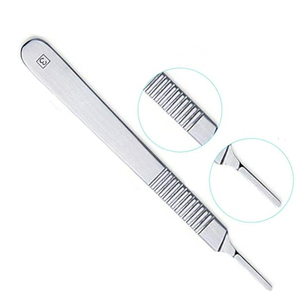 ด้ามจับมีดผ่าตัดทำจากสเตนเลสด้วยมือมีใบมีดผ่าตัดขนาด12.5ซม. คลาส I - Product Image 1