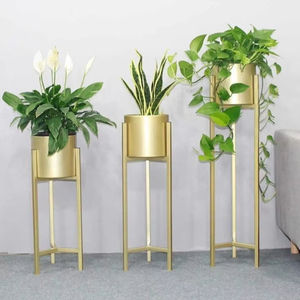 Ensemble de 3 jardinières décoratives en métal 2026 avec une construction métallique durable et des détails élégants pour la décoration de plantes d'intérieur - Product Image 1