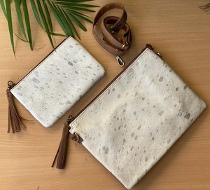 Bolso bandolera de piel de vaca metálico de nuevo diseño OEM 2024 al por mayor y conjunto de mujer con cremallera y pelo de piel de vaca - Product Image 2