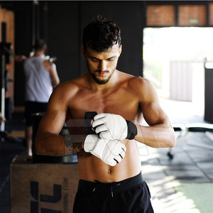 Vente directe d'usine, vêtements d'entraînement, gants de MMA, demi-doigts, vêtements de sécurité, gants de MMA pour la vente en ligne - Product Image 6