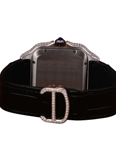 Reloj de Diamantes Moissanite de Oro Blanco Personalizado para Hombre, Totalmente Engastado, Correa de Cuero, Esfera Negra Romana, Visualización de Escala de Lujo - Product Image 3