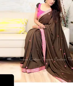 Neueste Designer Frauen tragen Baumwoll seide Saree mit schwerer Stickerei Saree und pakistani schen Stil Salwar Kameez Anzug Kurtis