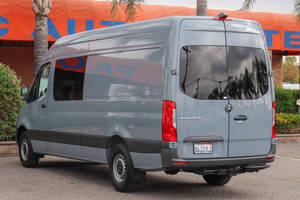 2021 M * ercedes-B * enz Sprinter 2500 d'occasion - Product Image 2