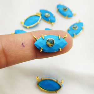 Colgante de Piedra Preciosa Turquesa en Forma de Marquesa, Plata de Ley con Baño de Rodio y Oro Vermeil, Engaste de Doble Piedra con Puntas, Venta al por Mayor - Product Image 4