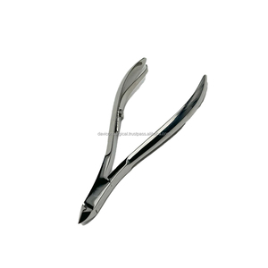 DAVICON ENTERPRISES Pinzas de uñas profesionales Venta al por mayor Pinzas de cutícula manuales de acero inoxidable - Product Image 5