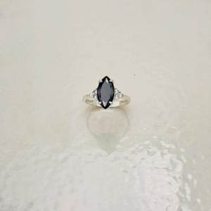 Black Spinal Marquise Cut Stone Gold Filled 925 Anillo de plata esterlina Diseño romántico Anillo de moda Mujeres Anillo de compromiso de boda - Product Image 3