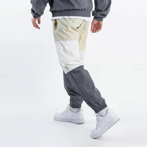 Conjunto de cortavientos de nailon 100% hecho a medida para hombre Logotipo y diseño de alta calidad para la temporada de invierno - Product Image 5