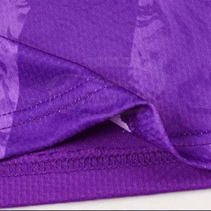 2024 nuevo uniforme de fútbol personalizado de poliéster de secado rápido con logotipo de diseño de sublimación y opción de impresión de nombre de equipo - Product Image 5