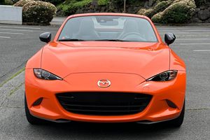 รถมือสองสภาพดีเยี่ยม Mazda MX-5 Miata RF รุ่นฉลองครบรอบ 30 ปี ปี 2019 - Product Image 5