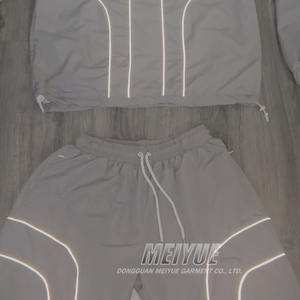 Polo personalizado con media cremallera Camisa de nailon reflectante de 3m Chaqueta cortavientos Conjunto corto Camisa de manga larga de gran tamaño y conjunto corto - Product Image 3