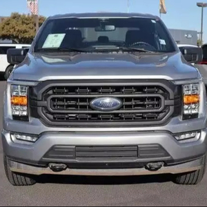 Asientos de cuero interiores con luz de conducción AWD y motor turbo de dirección izquierda usada Ford 2023 XLT - Product Image 1