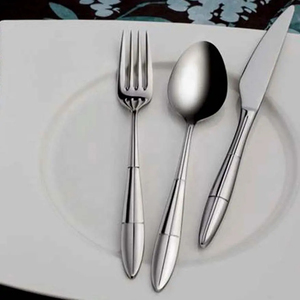 Service de couverts de table plaqué or rose en acier inoxydable au design élégant, parfait pour les cadeaux, les mariages et les occasions spéciales - Product Image 2