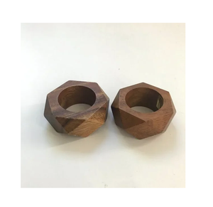 Dernier modèle d'anneau de serviette en bois d'acacia, artisanal, moderne, luxueux, écologique et personnalisable, pour la maison, l'hôtel, le restaurant, les mariages et les fêtes - Product Image 3