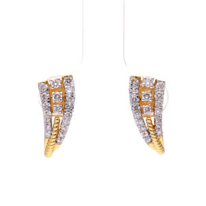 Boucles d'oreilles créoles élégantes en or torsadé avec diamants incurvés, bijoux tendance bicolores pour anniversaire - Product Image 1