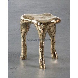 Table d'appoint en aluminium plaqué or avec dessus en marbre Table buvable Table centrale en métal de forme ronde de grande qualité en Inde - Product Image 6