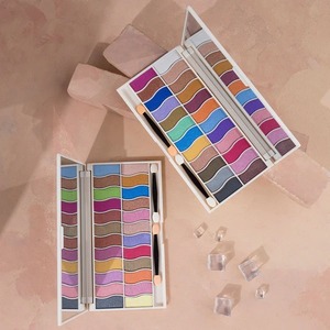 <strong>Pro</strong> Regeneration <strong>Eyeshadow</strong> <strong>Palette</strong> 24 Shades Infused High Pigment Shades for Radiant Looks (A) - Product Image 5