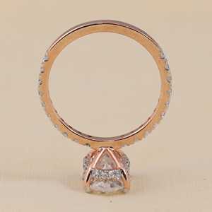 Anillo de Compromiso Solitario con Diamante Cultivado en Laboratorio, Corte Ovalado, 3.33 TCW, VS1, Plata de Ley y Oro, Elegante y Lujoso - Product Image 1