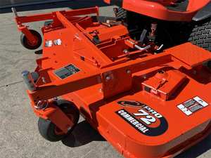 Cortacésped de equitación Kubota F2690 2025, precisión y potencia para siega profesional - Product Image 6