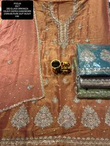 ชุดสูทแฟชั่นอินเดียปักด้วยมือจากนักออกแบบสมัยใหม่สำหรับงานปาร์ตี้สไตล์ดั้งเดิม - Product Image 3