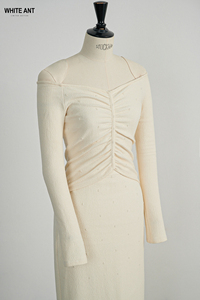 Meilleure vente Donna hauts en tricot épaules dénudées femmes hauts pour femmes élégant vêtements en tissu de haute qualité femmes étiquetage privé - Product Image 3