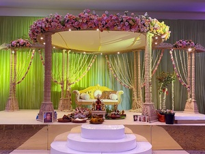 Mandap DE BODA FRP indio a precios bajos, Mandap blanco asequible para bodas al aire libre, Mandap tallado en fibra blanca para bodas indias LA - Product Image 4