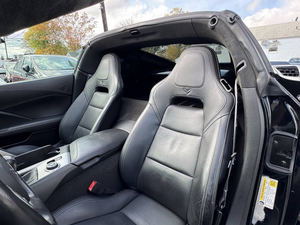 Usado 2014 Chevrolet Corvette Stingray Z51 3LT Coupe Dirección izquierda RWD - Product Image 3